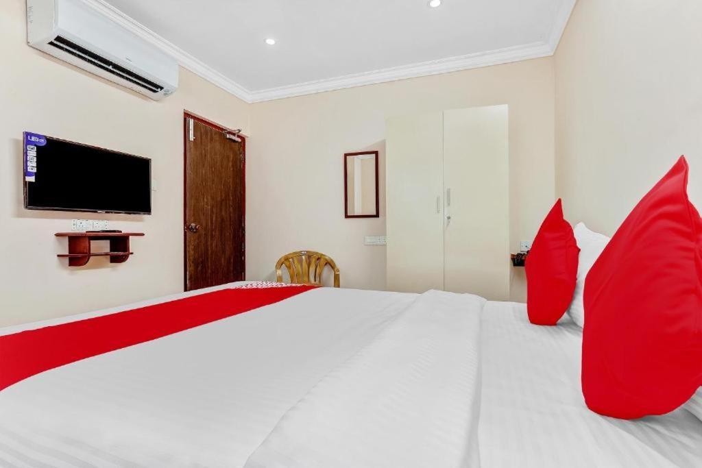 Pn Samy Inn Pondicherry Ngoại thất bức ảnh